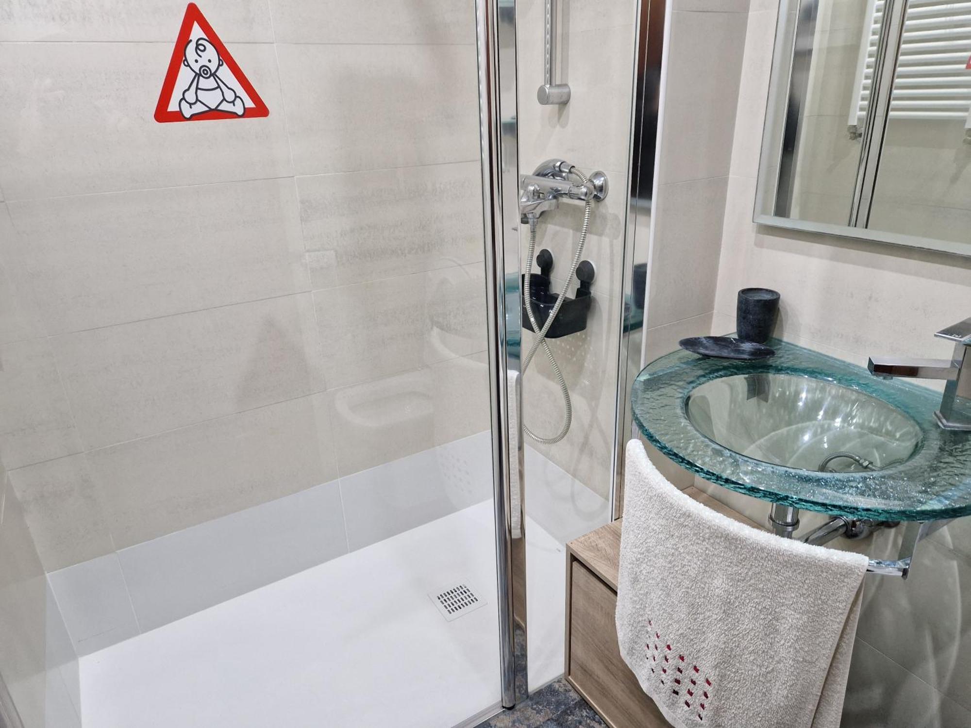 Apartamentos Zarautz Playa, Con Piscina Y Garaje Esterno foto